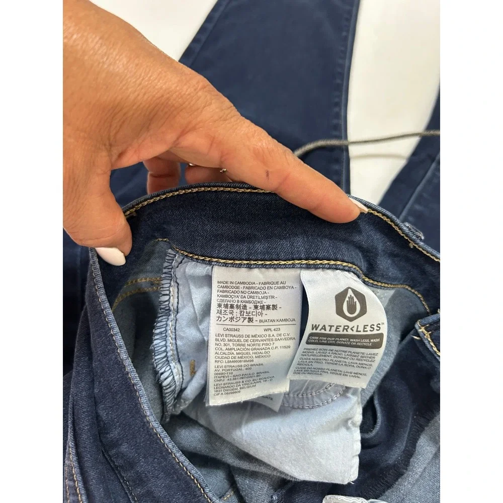 Levis 720 High Rise Super Skinny Jeans Dark Wash Indigo Womens 32 Stretch‎ 4864